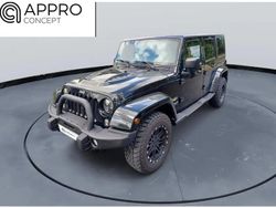 Noir Utilisé 2015 Jeep Wrangler Sahara SUV | 31 500 € (Prix assez cher)