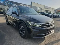 Noir Utilisé 2020 VW Tiguan SUV | 28 890 € (Prix juste)