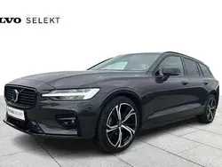 Gris Utilisé 2023 Volvo V60 Plus Break | 39 900 € (Prix juste)