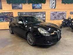 Noir Utilisé 2010 Alfa Romeo Giulietta Quadrifoglio Citadine | 11 900 €