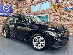 Noir Utilisé 2022 VW Golf VIII Life | 24 584 € (Prix juste)