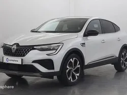 Blanc perle Utilisé 2024 Renault Arkana Techno SUV | 27 499 € (Prix juste)