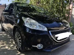 Utilisé 2014 Peugeot 208 Active Citadine | 4 500 € (Bon prix)
