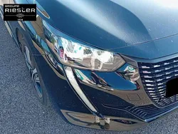 Noir Utilisé 2022 Peugeot 208 Allure Citadine | 14 980 € (Prix juste)