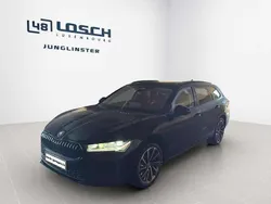 Noir Utilisé 2024 Skoda Superb Break | 44 900 € (Prix assez cher)