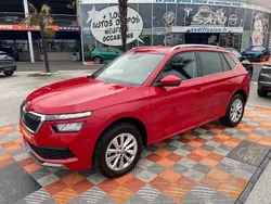 Rouge velvet Utilisé 2024 Skoda Kamiq Ambition SUV | 23 750 € (Prix assez cher)