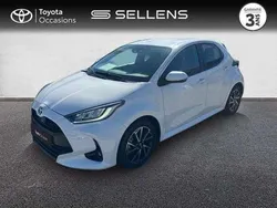 Utilisé 2023 Toyota Yaris Hybrid Design Berline | 20 880 € (Prix juste)
