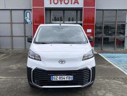 Utilisé 2024 Toyota Proace Van | 27 900 € (Prix juste)