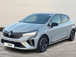 Utilisé 2023 Renault Clio V Techno Berline | 18 999 € (Prix assez cher)