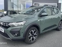 Vert Utilisé 2024 Dacia Sandero Expression Citadine | 17 299 € (Prix juste)