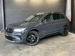 Gris Utilisé 2023 VW Tiguan Sportline SUV | 33 835 € (Prix juste)