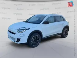 Blanc Nouvelle 2024 Fiat 600 La Prima SUV | 29 499 € (Prix juste)