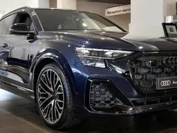 Bleu waitomo métallisé Utilisé 2024 Audi Q8 Competition SUV | 139 890 €