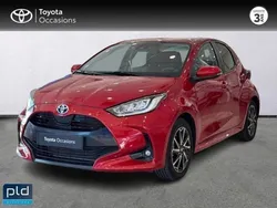 Rouge Utilisé 2024 Toyota Yaris Hybrid Design | 20 990 € (Bon prix)