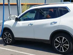 Blanc Utilisé 2015 Nissan X-Trail SUV | 16 000 € (Prix juste)