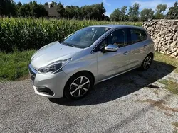 Utilisé 2017 Peugeot 208 Allure Citadine | 6 700 € (Bon prix)