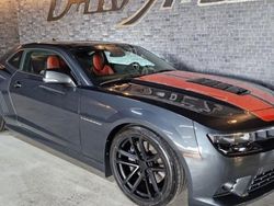 Gris Utilisé 2015 Chevrolet Camaro SS Coupé | 38 500 € (Prix juste)