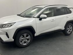 Utilisé 2024 Toyota RAV4 Hybrid SUV | 41 900 € (Prix juste)