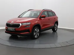 Rouge Utilisé 2023 Skoda Karoq Business Line SUV | 23 999 € (Prix juste)