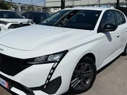 Blanc Utilisé 2022 Peugeot 308 Business-Line Berline | 14 900 € (Bon prix)