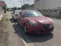 Rouge Utilisé 2015 Alfa Romeo Giulietta Citadine | 6 000 €