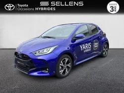 Bleu Utilisé 2025 Toyota Yaris Hybrid Design | 24 880 € (Prix juste)