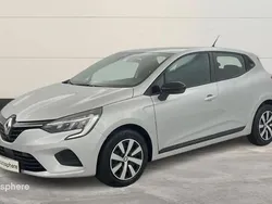 Utilisé 2023 Renault Clio V Evolution Berline | 14 499 € (Bon prix)