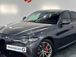 Utilisé 2016 Alfa Romeo Giulia Super Berline | 18 990 € (Prix juste)
