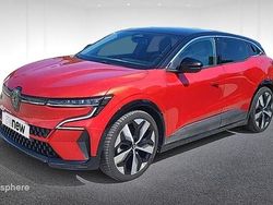 Blanc Utilisé 2023 Renault Mégane Techno SUV | 26 887 € (Prix juste)