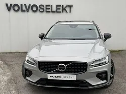 Bleu Nouvelle 2024 Volvo V60 Ultra Break | 50 990 €
