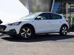Utilisé 2021 Ford Focus Active Berline | 18 985 € (Prix juste)