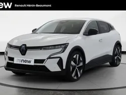 Blanc Utilisé 2022 Renault Mégane Techno Berline | 24 999 € (Prix juste)