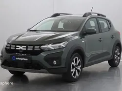 Vert Utilisé 2024 Dacia Sandero Expression Citadine | 16 999 € (Prix juste)