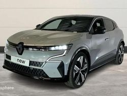 Noir Utilisé 2023 Renault Mégane Iconic SUV | 27 199 € (Prix juste)