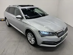 Gris Utilisé 2024 Skoda Superb Business Line Break | 30 995 € (Prix juste)