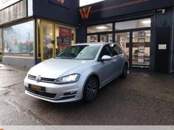 Utilisé 2017 VW Golf VII Allstar Berline | 12 989 € (Prix juste)