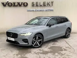 Gris Nouvelle 2024 Volvo V60 Plus Break | 46 990 € (Prix juste)