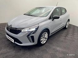 Gris Utilisé 2024 Renault Clio V Evolution | 16 490 € (Prix juste)