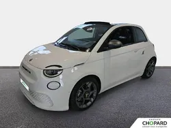 Blanc Nouvelle 2025 Abarth 500e Citadine | 32 950 € (Prix assez cher)