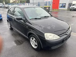 Noir Utilisé 2002 Opel Corsa Citadine | 2 990 €