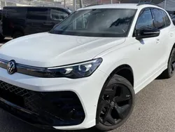 Blanc Utilisé 2024 VW Tiguan R-line SUV | 37 990 €