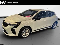 Blanc Utilisé 2024 Renault Clio V Evolution Citadine | 16 980 € (Prix juste)
