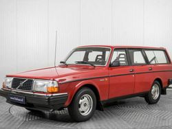 Rouge Utilisé 1983 Volvo 240 | 24 900 €