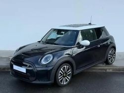 Enigmatic black Utilisé 2022 Mini Cooper SE Premium Plus Citadine | 21 250 € (Prix juste)