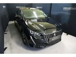 Noir Utilisé 2023 Peugeot 208 Allure Citadine | 20 400 € (Prix cher)