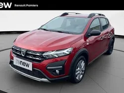 Rouge Utilisé 2022 Dacia Sandero Essentiel Citadine | 11 900 € (Prix juste)