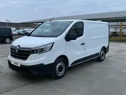 Blanc Utilisé 2023 Renault Trafic Van | 24 648 € (Prix juste)