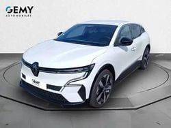 Blanc Utilisé 2022 Renault Mégane Techno Berline | 23 699 € (Prix juste)