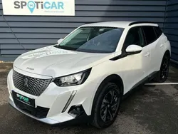 Blanc Utilisé 2021 Peugeot e-2008 Allure SUV | 16 490 € (Prix juste)