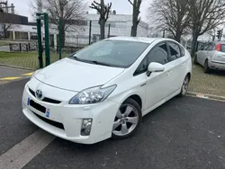 Blanc Utilisé 2011 Toyota Prius Business Edition Citadine | 8 200 €